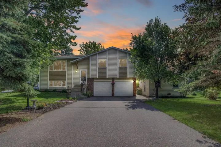 Chai Thao, Realtor photo — Real Estate Agent