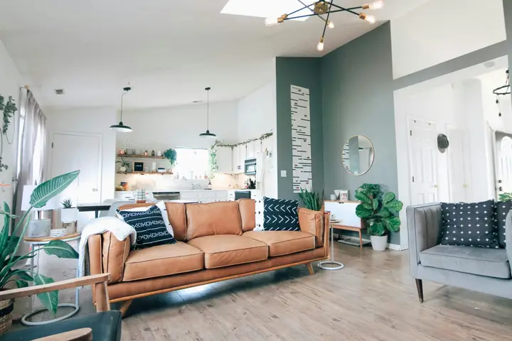 Cher Vang — Real Estate Agent