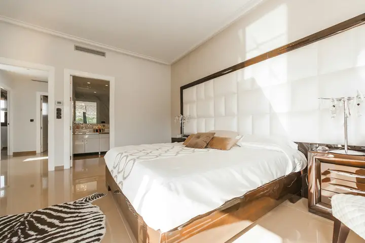 Choua Lee — Real Estate Agent