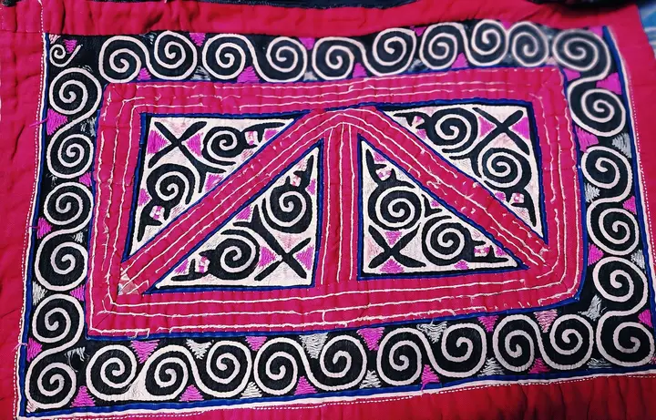 Hmong Trendee photo — Retail Shop