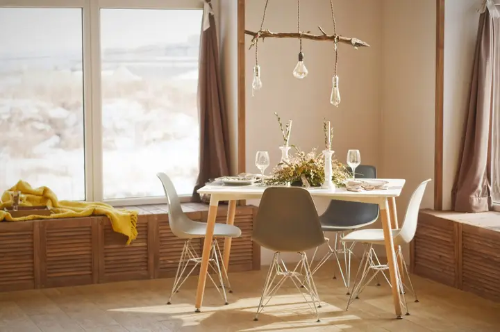 Houa Lor — Real Estate Agent