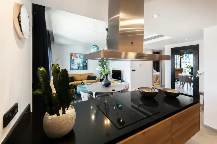Jonathan Xiong — Real Estate Agent