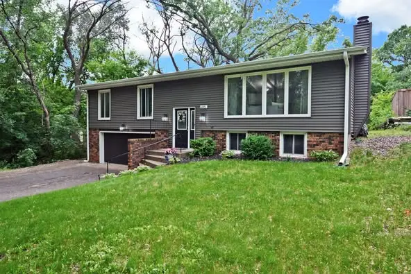 Kao Lee, Brix Real Estate photo — Real Estate Agent