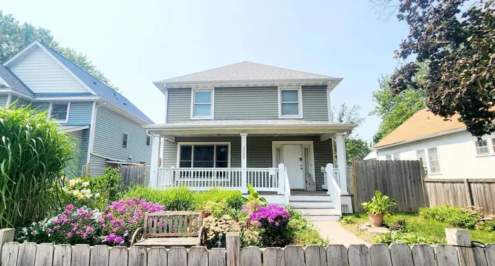 Kao Vue, Realtor photo — Real Estate Agent