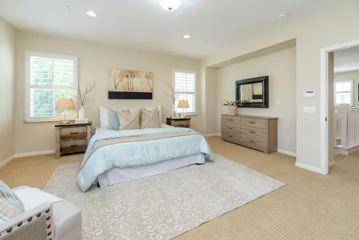 Maikor Thao — Real Estate Agent