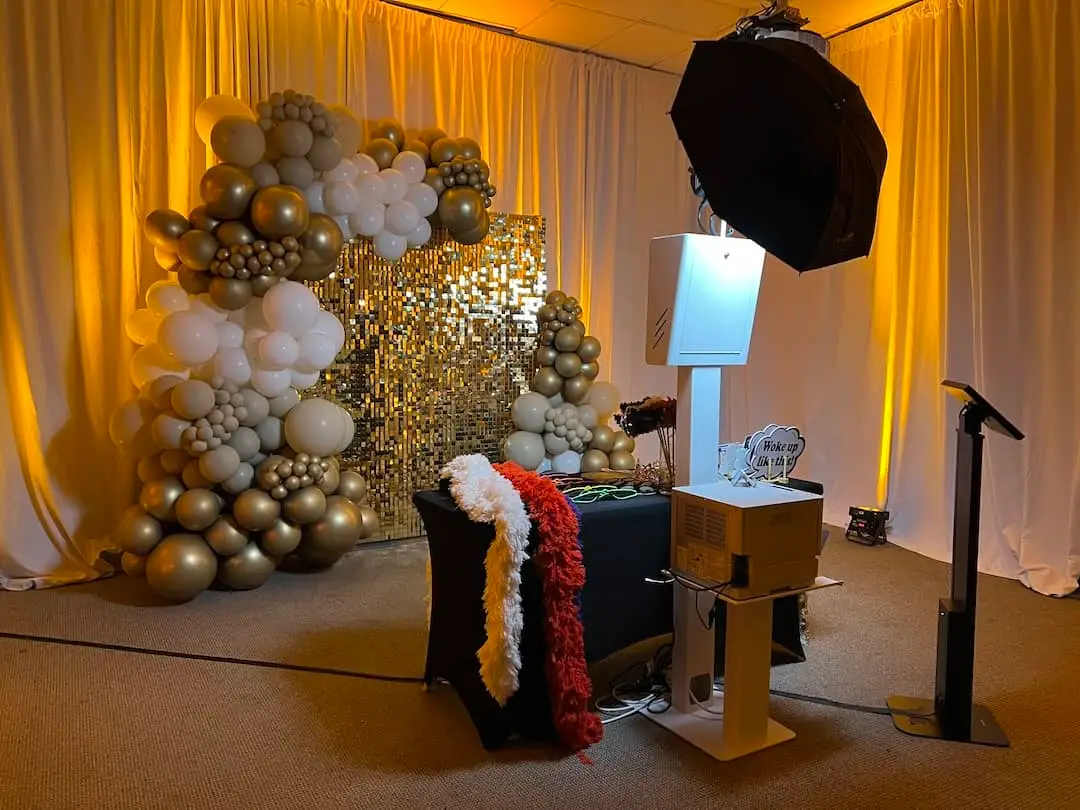 photo booth rental, Arts & Media