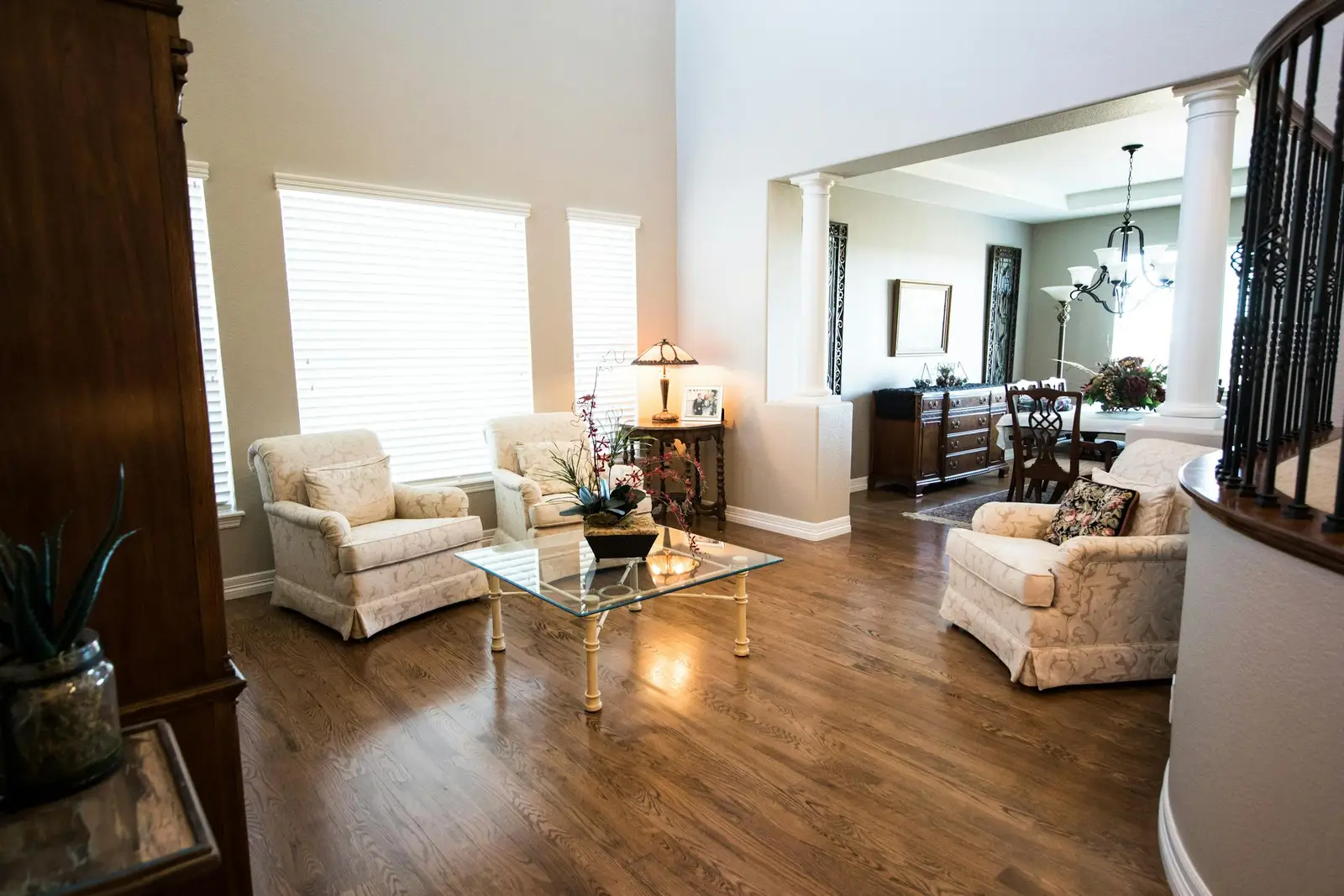 Shoua Vang, Real Estate Agent