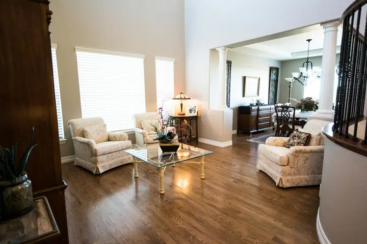 Shoua Vang — Real Estate Agent