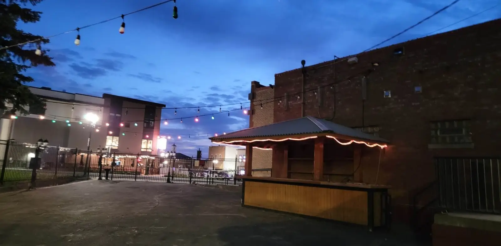 The Den, Restaurant