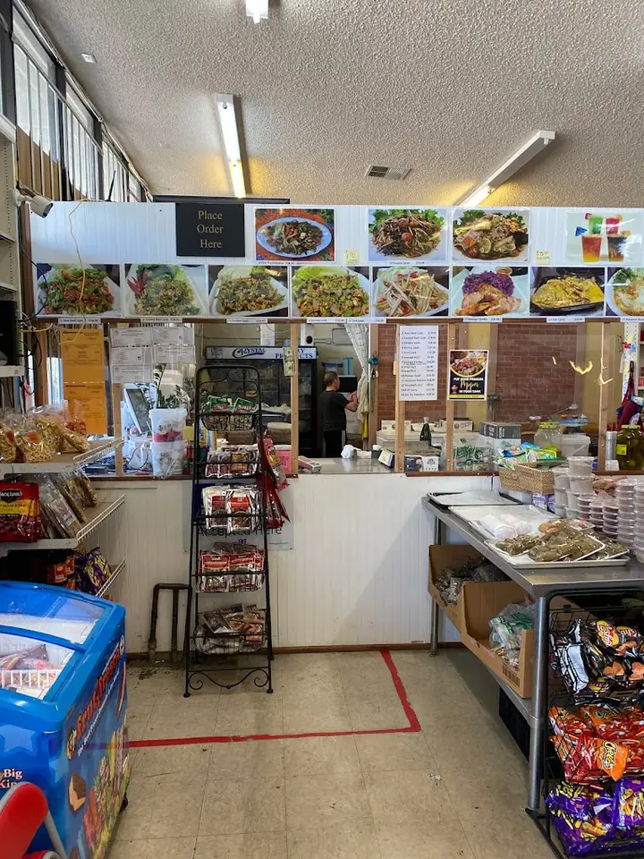 Xieng Khouang Market — Grocery Store